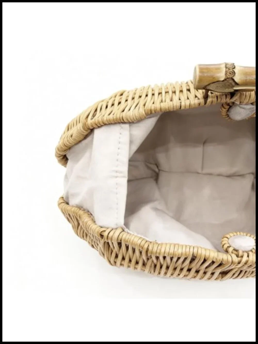 Handwoven Rattan Clutch Purse Women Summer Beach Straw Bag Shell Shape Magnetic